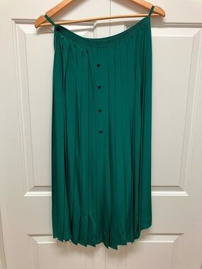 Vintage Ester Ken pleated skirt, made in France, midi, Kelly green